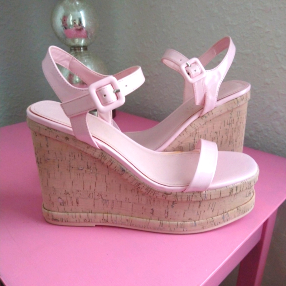 SOLD Pink patent leather wedge heel sandals